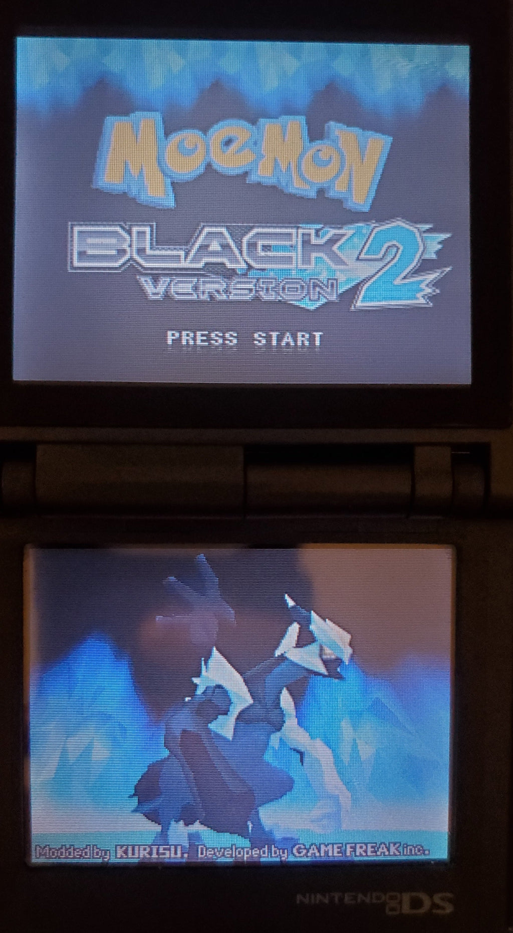 Pokemon Moemon Black and White 2 NDS Video Game Nintendo DS with Box
