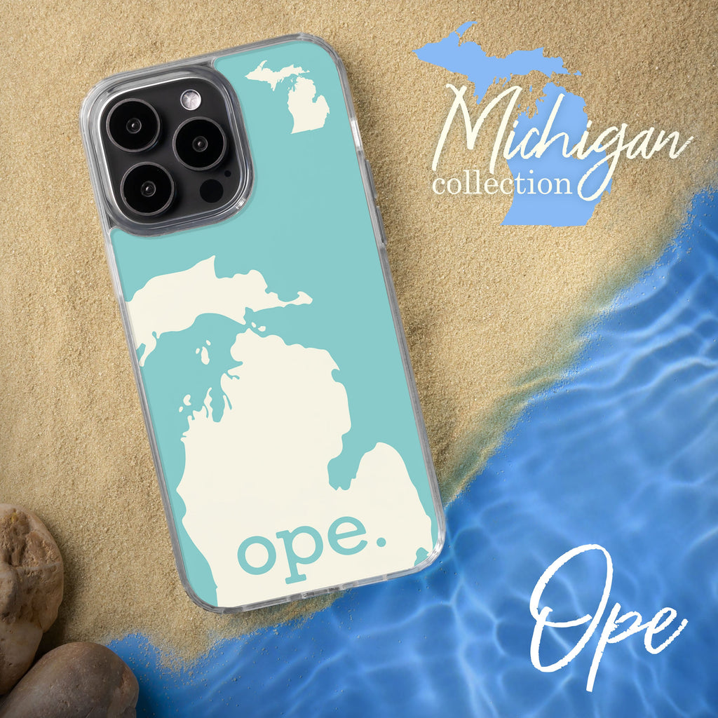 Michigan HD Apple iPhone 14 Series Mag-Safe Phone Case