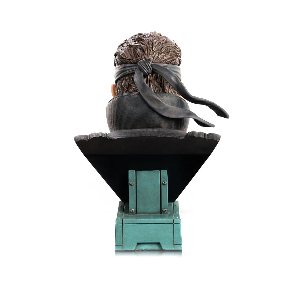 Solid Snake Grand Scale Bust 12" Premium Resin Statue – Figure