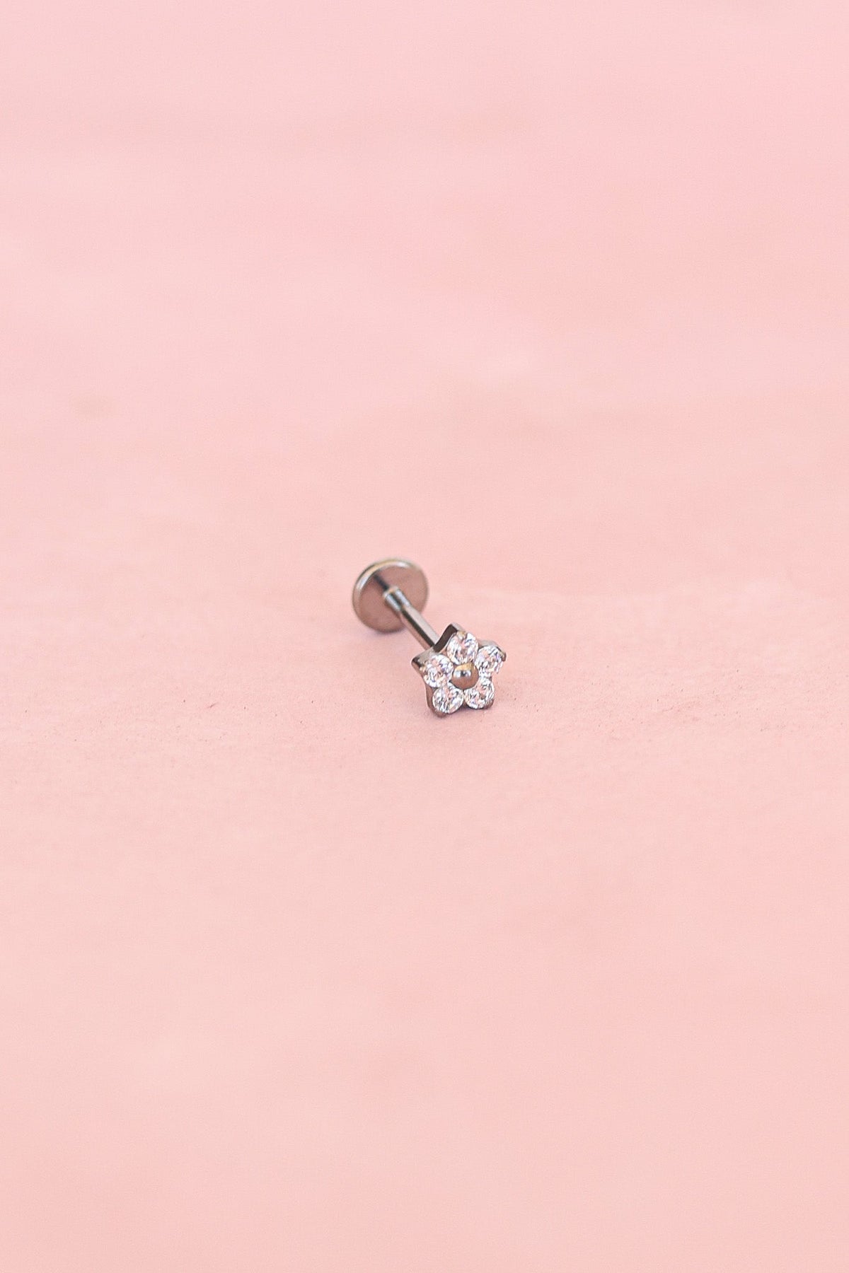 Daisy Flat Back Stud