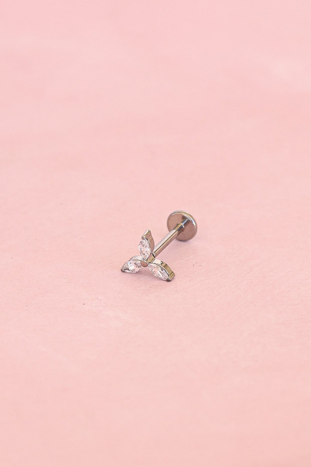 Iris Flat Back Stud