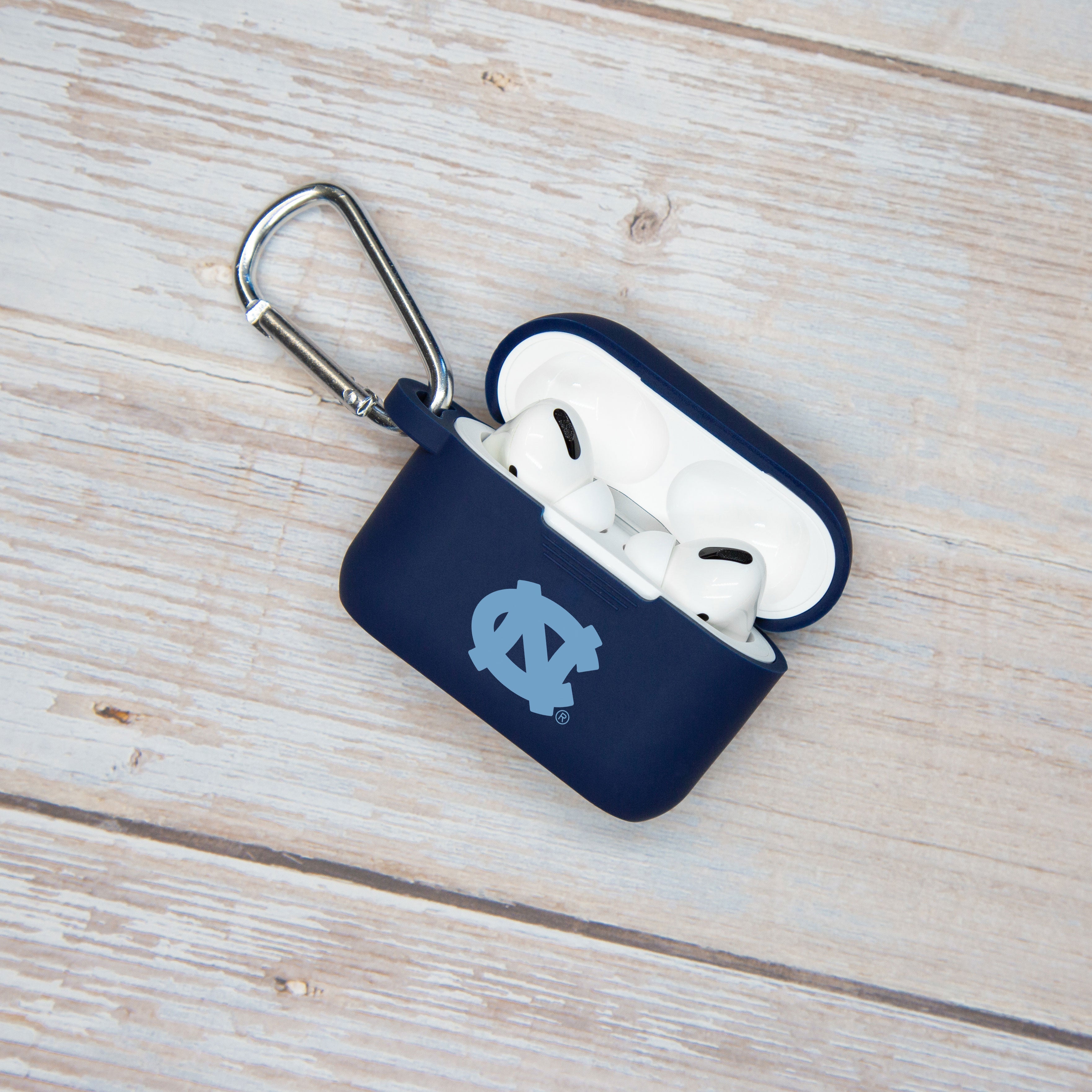 North Carolina Tar Heels AirPods Pro 1 & 2 Case Cover