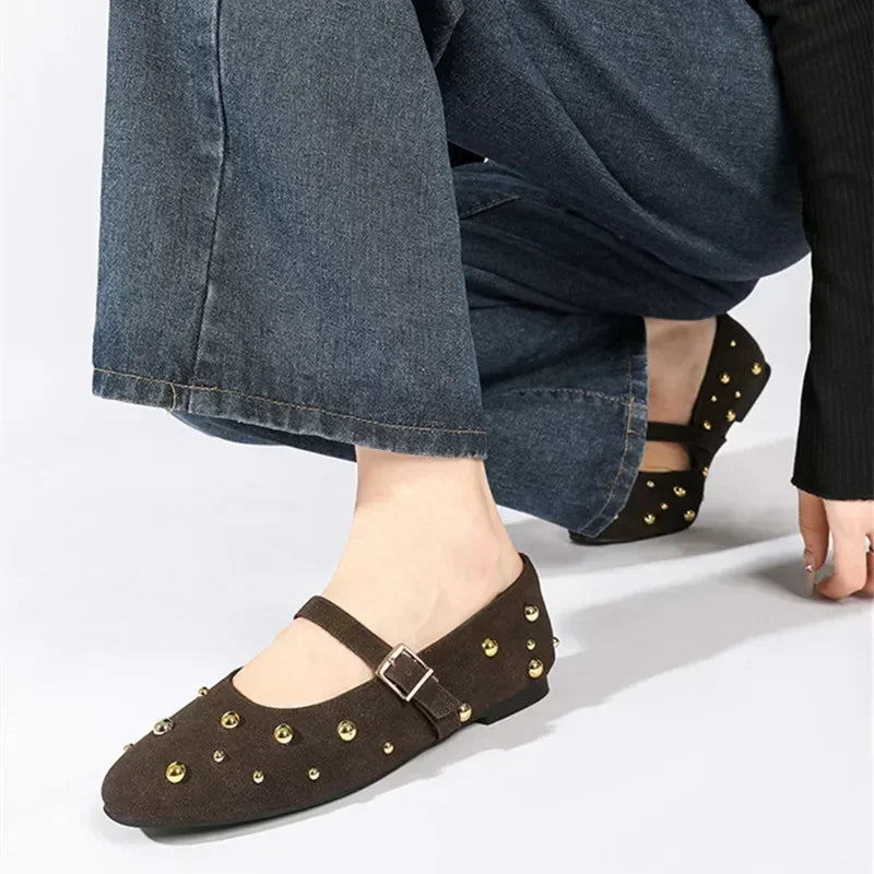 Cool Gold Rivets Design Ballet Flats Women Faux Suede Belt Metal Buckle Low Heel Women Shoes Non-slip Soft Sole Mary Jane Shoes