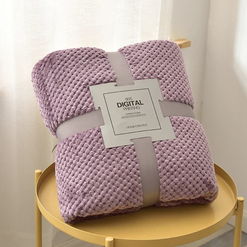 Fluffy Coral Velvet Blanket Flannel Plush Comfortable Thickened and Warm Soft Sofa Throw Blanket for Air-Conditioned Room Luxury