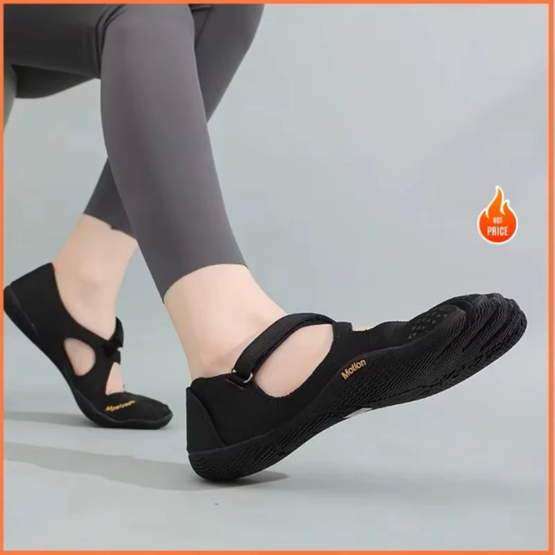 Women‘s Five Toe Shoes with Loop Strap - Barefoot Minimalist Flats for Hiking, Yoga, Gym Quick-Dry Water & Everyday Casual Wear