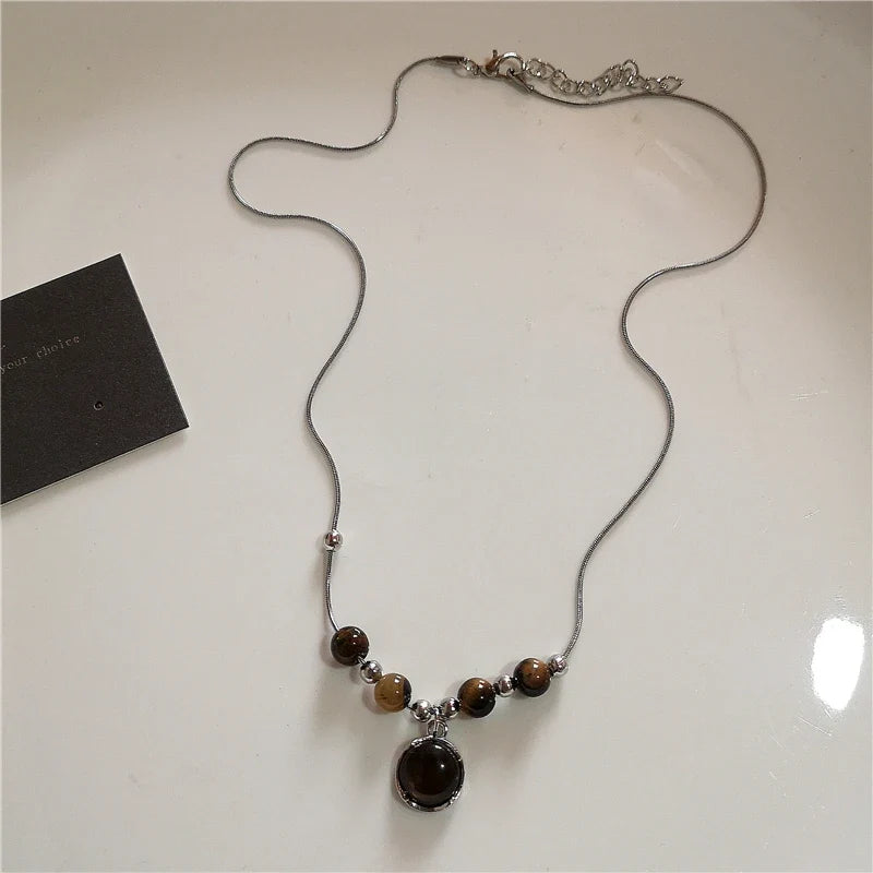 Vintage Leather Brown Stone Sun Pendant Beaded Choker Clavicle Chain Necklace For Women Unique Y2K Personalized Grunge Jewelry