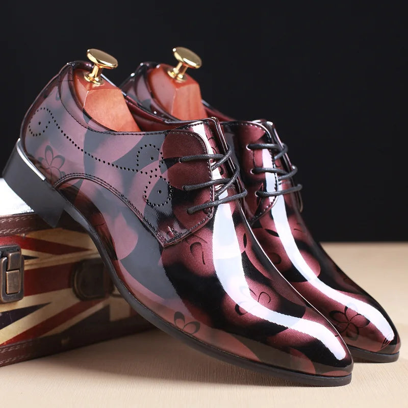 Luxury Men Oxford Shoes Retro Floral Pattern Men Dress Shoes Fashion Lace-Up Flats High Quality Business Men Party Wedding Shoes