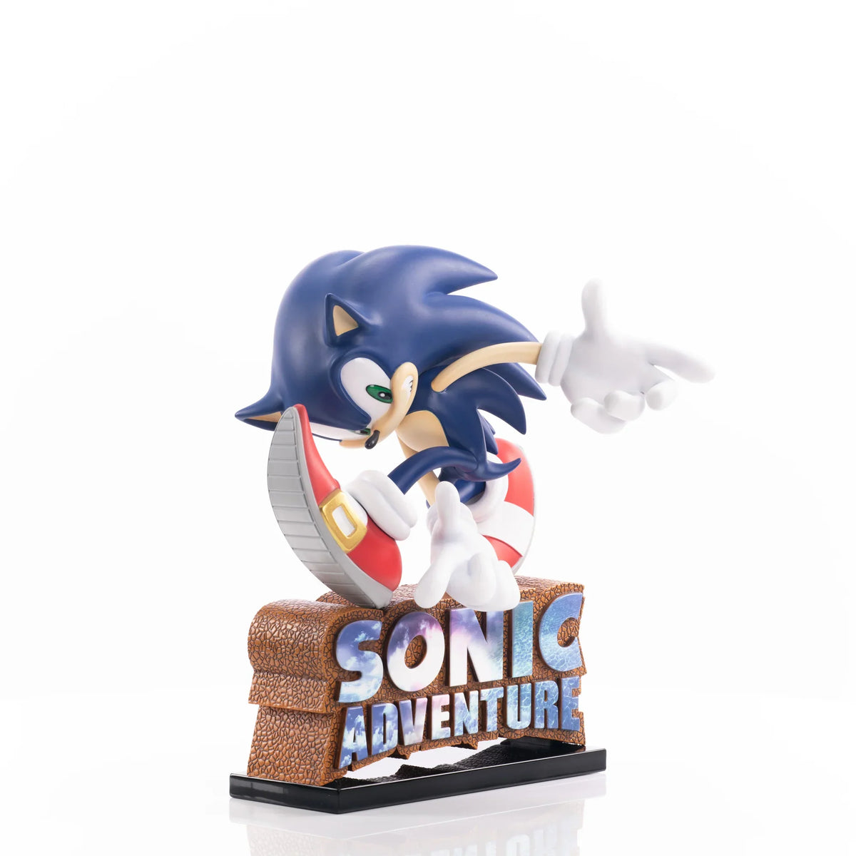 Sonic Adventure 9" Statue Standard Edition – Figure