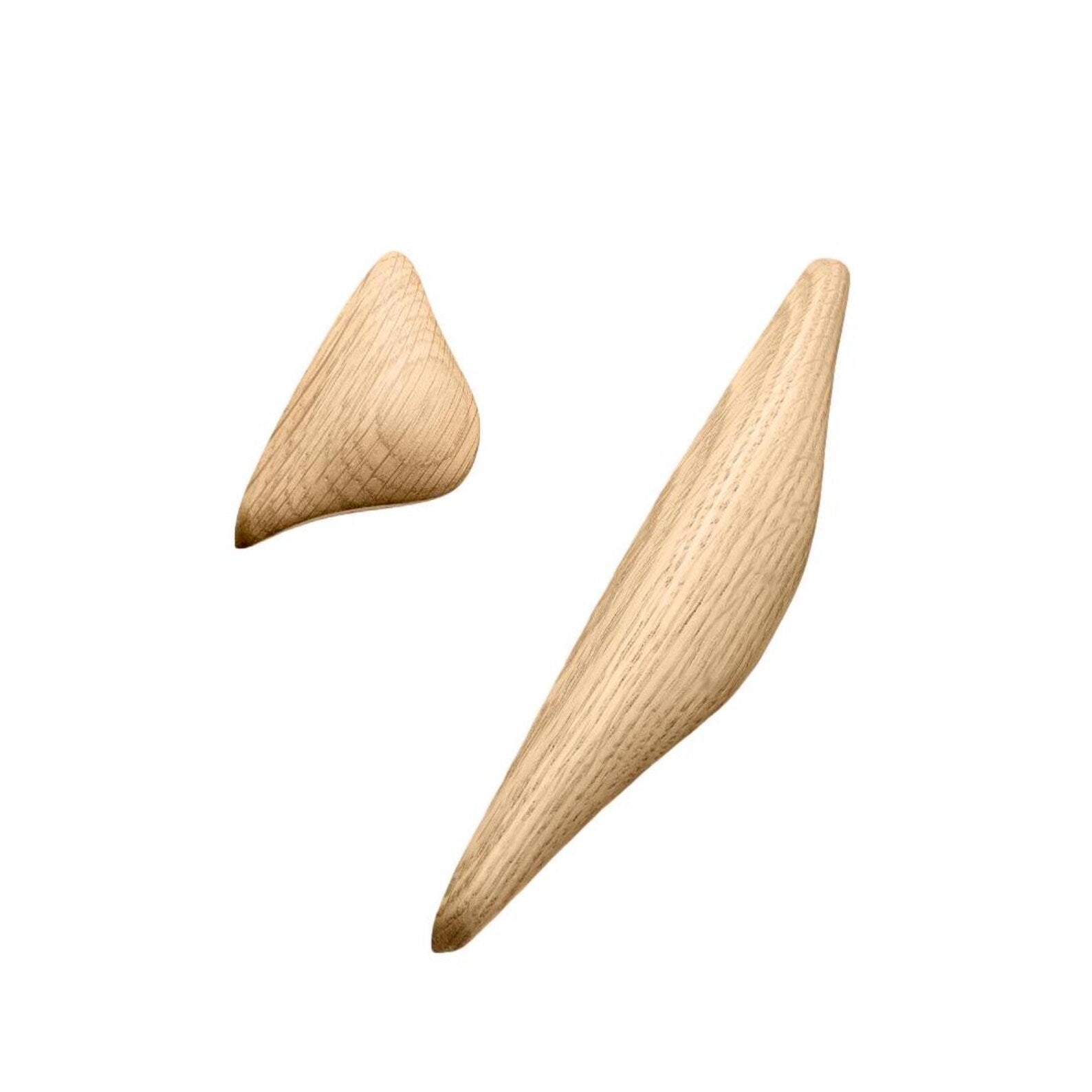 Lacquered Oak "Manta" Wood Drawer Handles