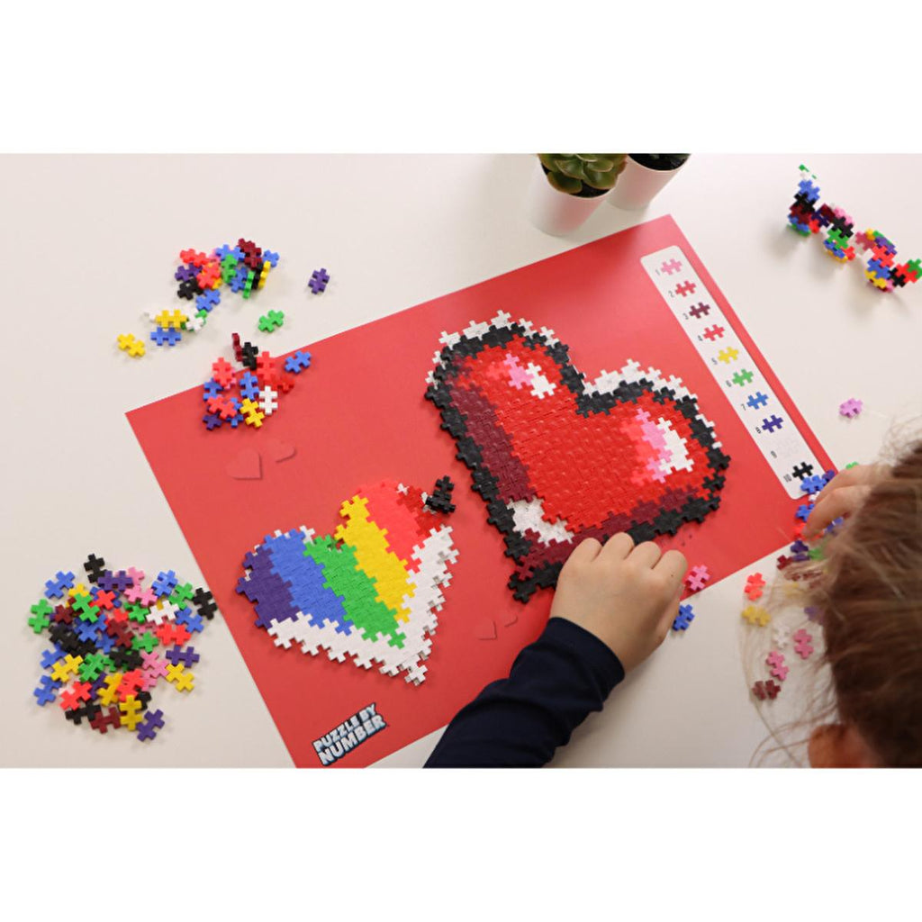 Plus Plus - 250 Piece Heart-Shaped Puzzle Toy for Kids - Educational and Creative Play